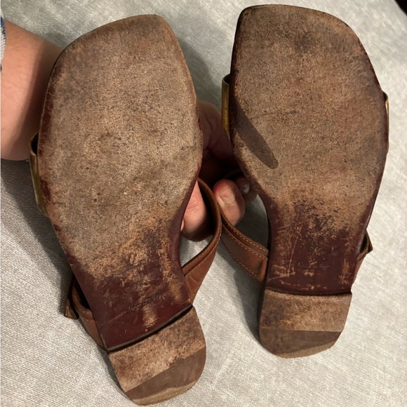 Louis Vuitton  Slide Sandals  size (37- 7) Sorry NO BOX - Picture 12 of 17